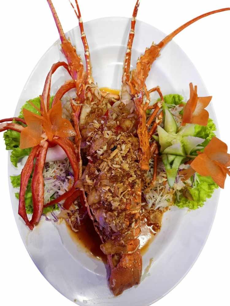 Lobster with Garlic & Pepper